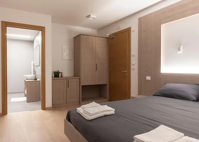 Ristorante E In Sella Panzió Pozzis